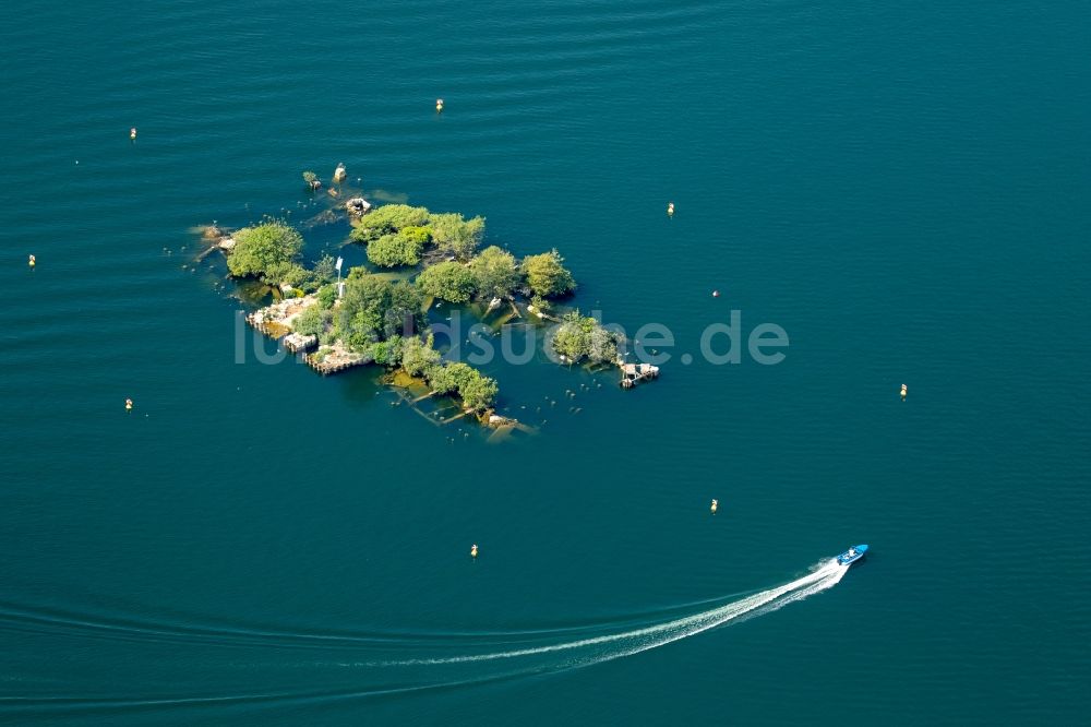 Luftaufnahme Neubrandenburg - See- Insel auf dem Tollensesee in Neubrandenburg im Bundesland Mecklenburg-Vorpommern