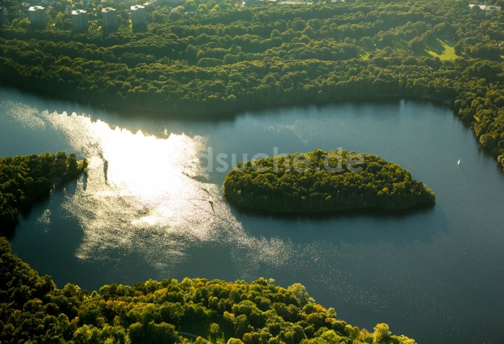 Mülheim an der Ruhr aus der Vogelperspektive: See- Insel auf dem Wildförstersee in Mülheim an der Ruhr im Bundesland Nordrhein-Westfalen