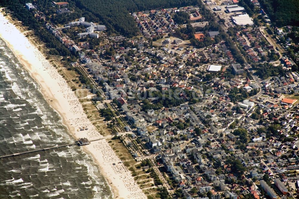 Ahlbeck aus der Vogelperspektive: Seebad Ahlbeck an der Küste der Ostsee auf Usedom im Bundesland Mecklenburg-Vorpommern