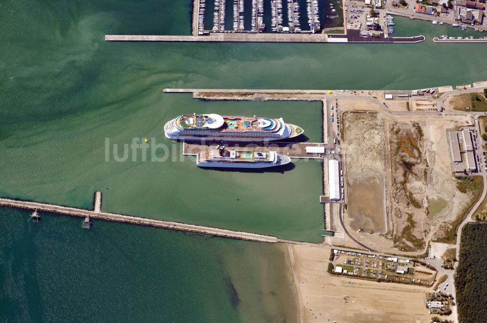 Luftaufnahme Ravenna - Seebad Marina di Ravenna der Stadt Ravenna in der gleichnamigen Provinz in Italien