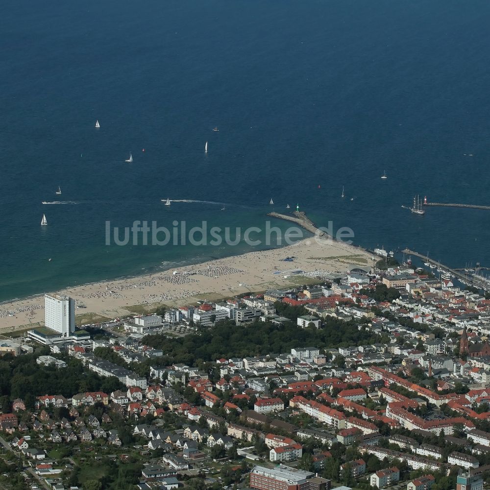 Luftbild Rostock - Seebad Warnemünde, ein Stadtteil von Rostock im Bundesland Mecklenburg-Vorpommern