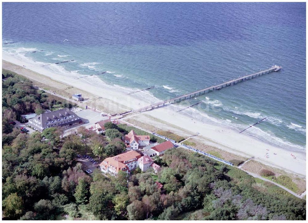 Graal-Müritz / Mecklenburg Vorpommern von oben - Seebrücke in Graal - Müritz Mecklenburg Vorpommern / 27.09.02