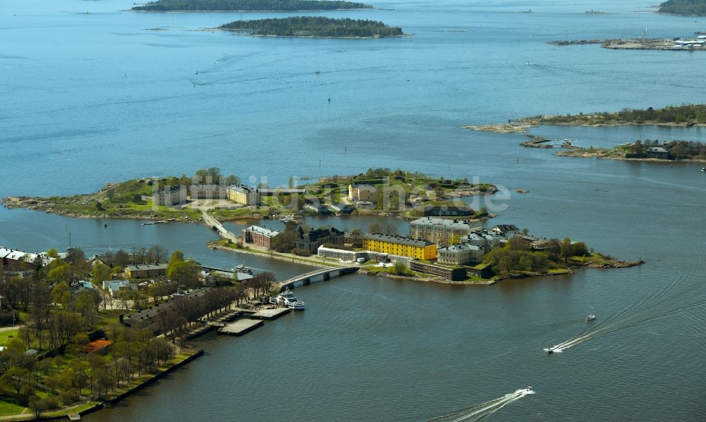 Helsinki von oben - Seefestung auf der Insel Suomenlinna vor Helsinki in Finnland