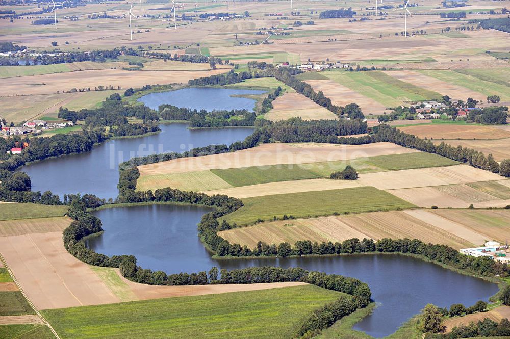 WONGROWITZ / WAGROWIEC von oben - Seen bei Wongrowitz / Paulsfeld inmitten der Chodzieskie - Seenplatte in der Woiwodschaft Großpolen