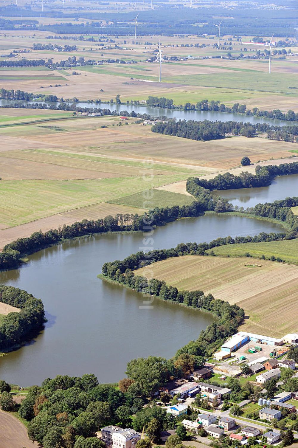 Luftaufnahme WONGROWITZ / WAGROWIEC - Seen bei Wongrowitz / Paulsfeld inmitten der Chodzieskie - Seenplatte in der Woiwodschaft Großpolen