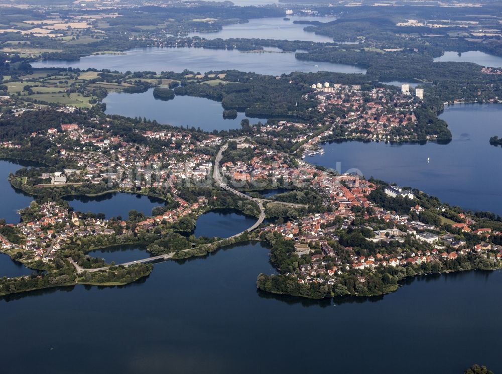 Plön von oben - Seen- Kette und Uferbereiche der Plöner Seen in Plön im Bundesland Schleswig-Holstein