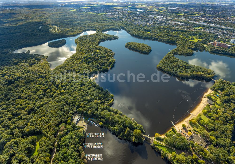 Duisburg von oben - Seen- Kette und Uferbereiche Sechs-Seen-Platte in Duisburg im Bundesland Nordrhein-Westfalen, Deutschland