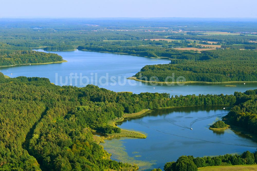 Templin von oben - Seen- Kette und Uferbereiche des Sees Bruchsee - Fährsee in Templin im Bundesland Brandenburg, Deutschland