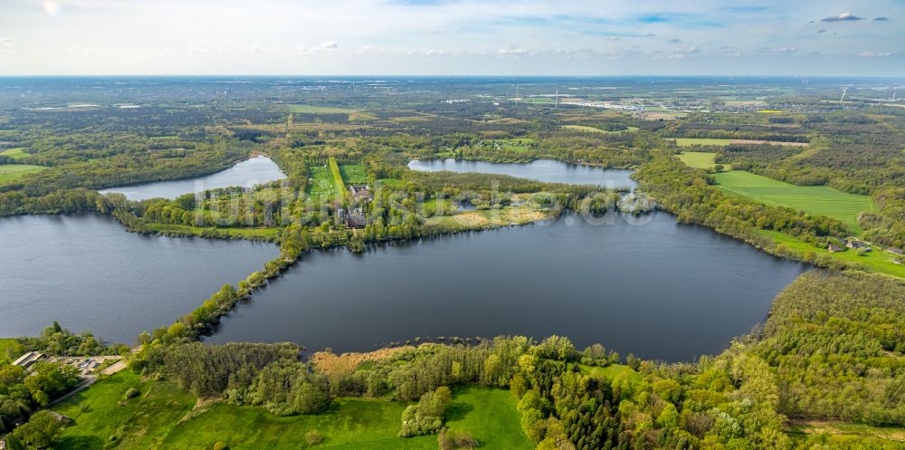 Nettetal von oben - Seen- Kette und Uferbereiche des Sees Großer De Wittsee - Krickenbecker Seen in Nettetal im Bundesland Nordrhein-Westfalen, Deutschland