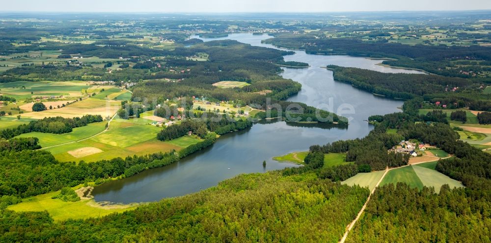 Luftaufnahme Zakowo - Seen- Kette und Uferbereiche in Zakowo in pomorskie, Polen