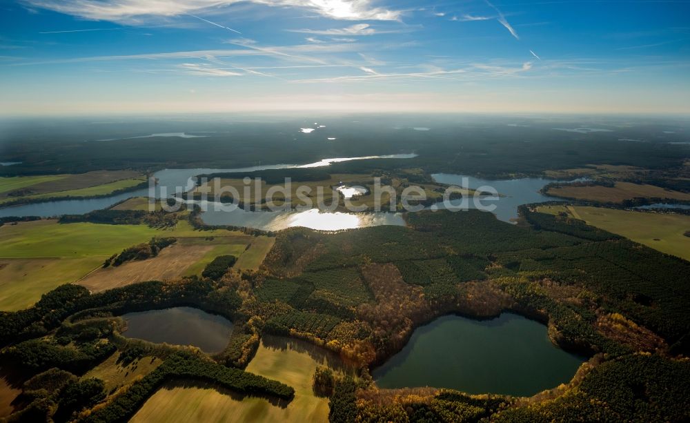 Wustrow von oben - Seenlandschaft bei Wustrow im Bundesland Mecklenburg-Vorpommern