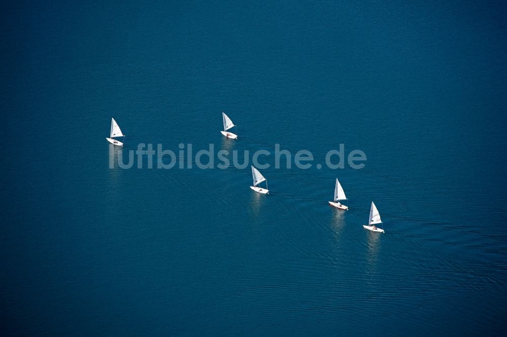 Hückeswagen aus der Vogelperspektive: Segelboote auf der Bevertalsperre in Hückeswagen im Bundesland Nordrhein-Westfalen