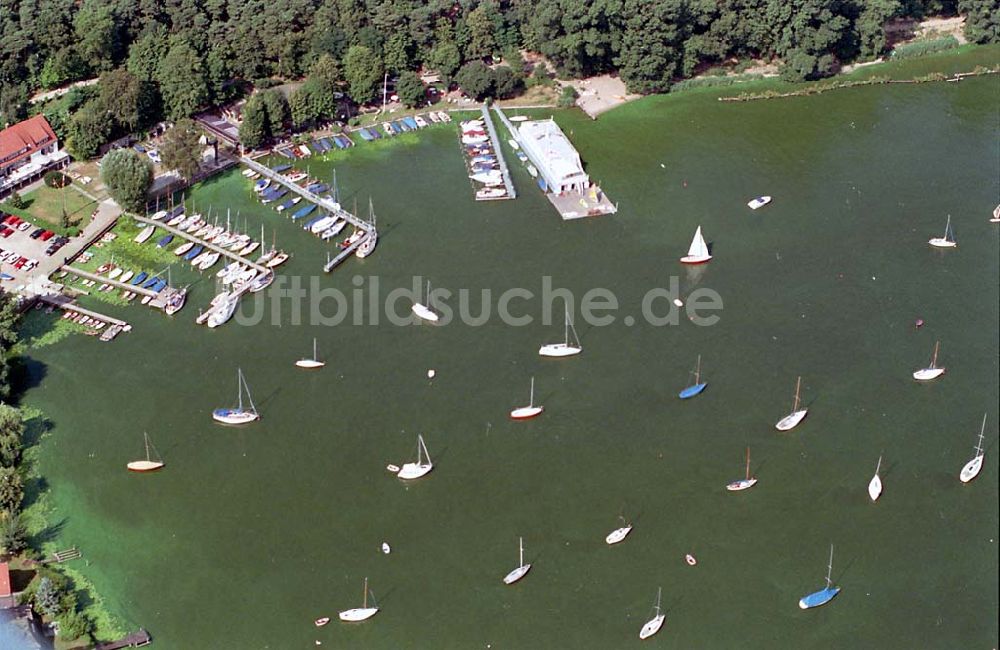 Luftaufnahme Berlin Wannsee - 05.08.1995 Segelboote auf dem Wannsee