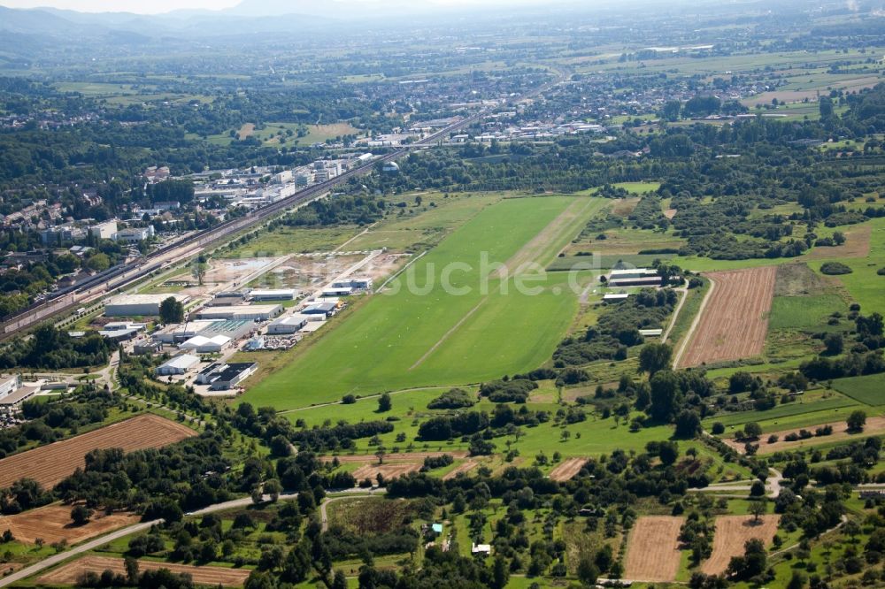 Luftbild Baden-Baden - Segelflug- Gelände auf dem Flugplatz der Baden-Oos im Ortsteil Oos in Baden-Baden im Bundesland Baden-Württemberg