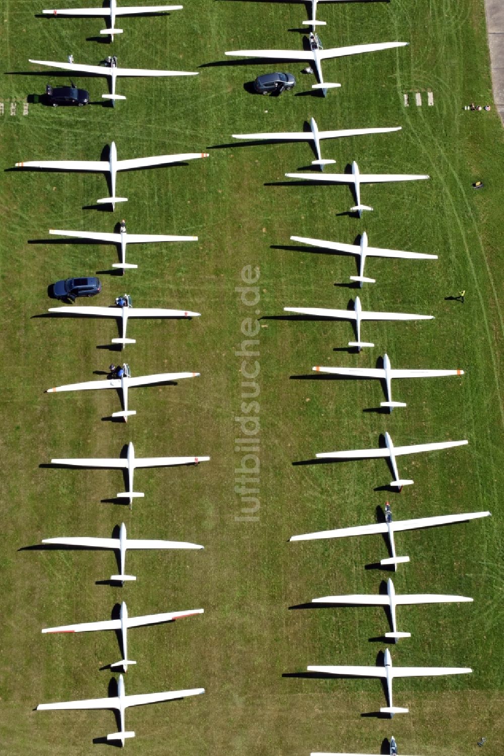 Kamenz von oben - Segelflug- Gelände auf dem Flugplatz in Kamenz im Bundesland Sachsen