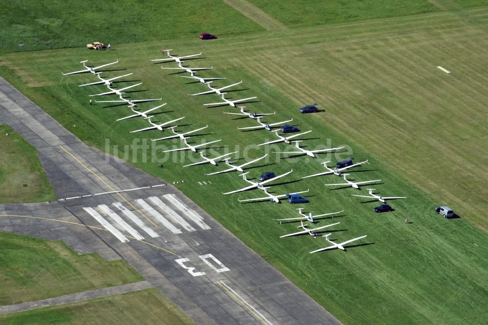 Kamenz von oben - Segelflug- Gelände auf dem Flugplatz in Kamenz im Bundesland Sachsen