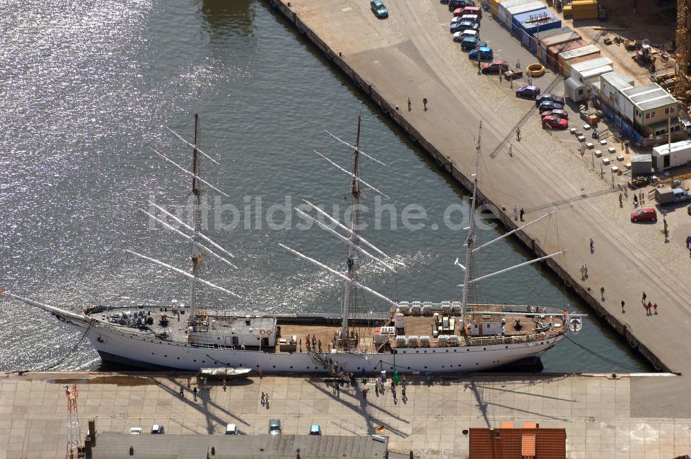 STRALSUND aus der Vogelperspektive: Segelschiff Gorch Fock I im Heimathafen Stralsund