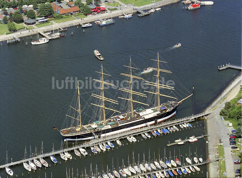 Travemünde von oben - Segelschiff Passat in Travemünde