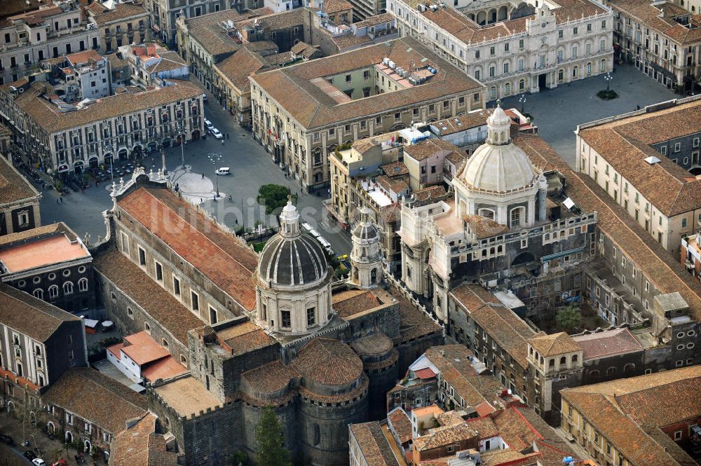 Catania Sizilien aus der Vogelperspektive: Sehenswürdigkeiten in Catania auf Sizilien in Italien