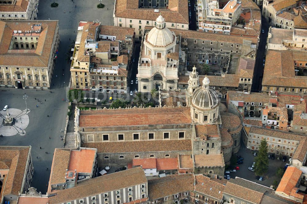 Catania Sizilien von oben - Sehenswürdigkeiten in Catania auf Sizilien in Italien