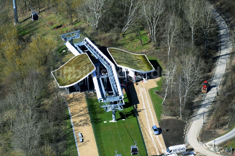 Luftaufnahme Berlin - Seilbahnstation und Bauarbeiten am Kienberg am Gelände der Internationalen Gartenausstellung IGA 2017 im Bezirk Marzahn-Hellersdorf in Berlin