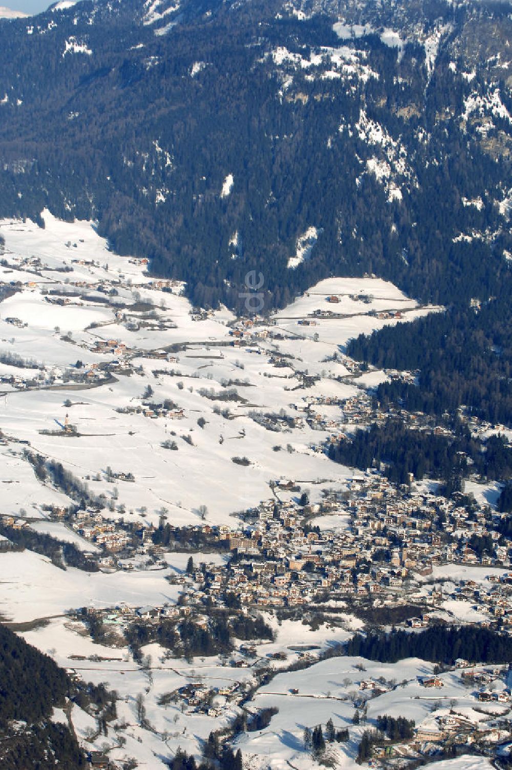 Seis von oben - Seis am Schlern (Siusi allo Sciliar) in Kastelruth (Castelrotto) in Italien