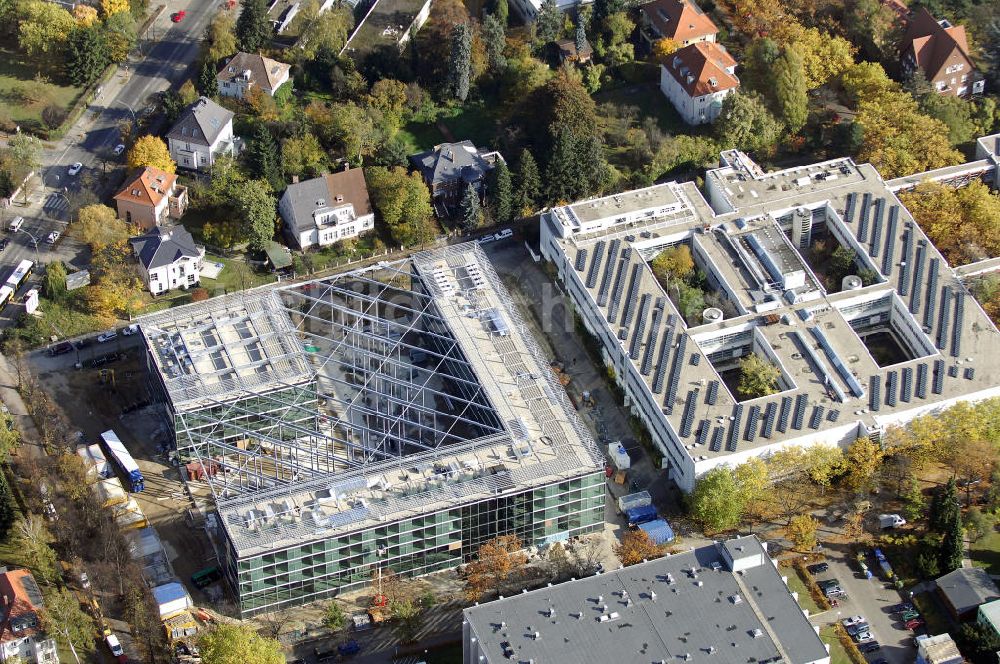 Berlin aus der Vogelperspektive: Seminaris Campus Hotel Berlin auf dem Campus der Freien Universität Berlin