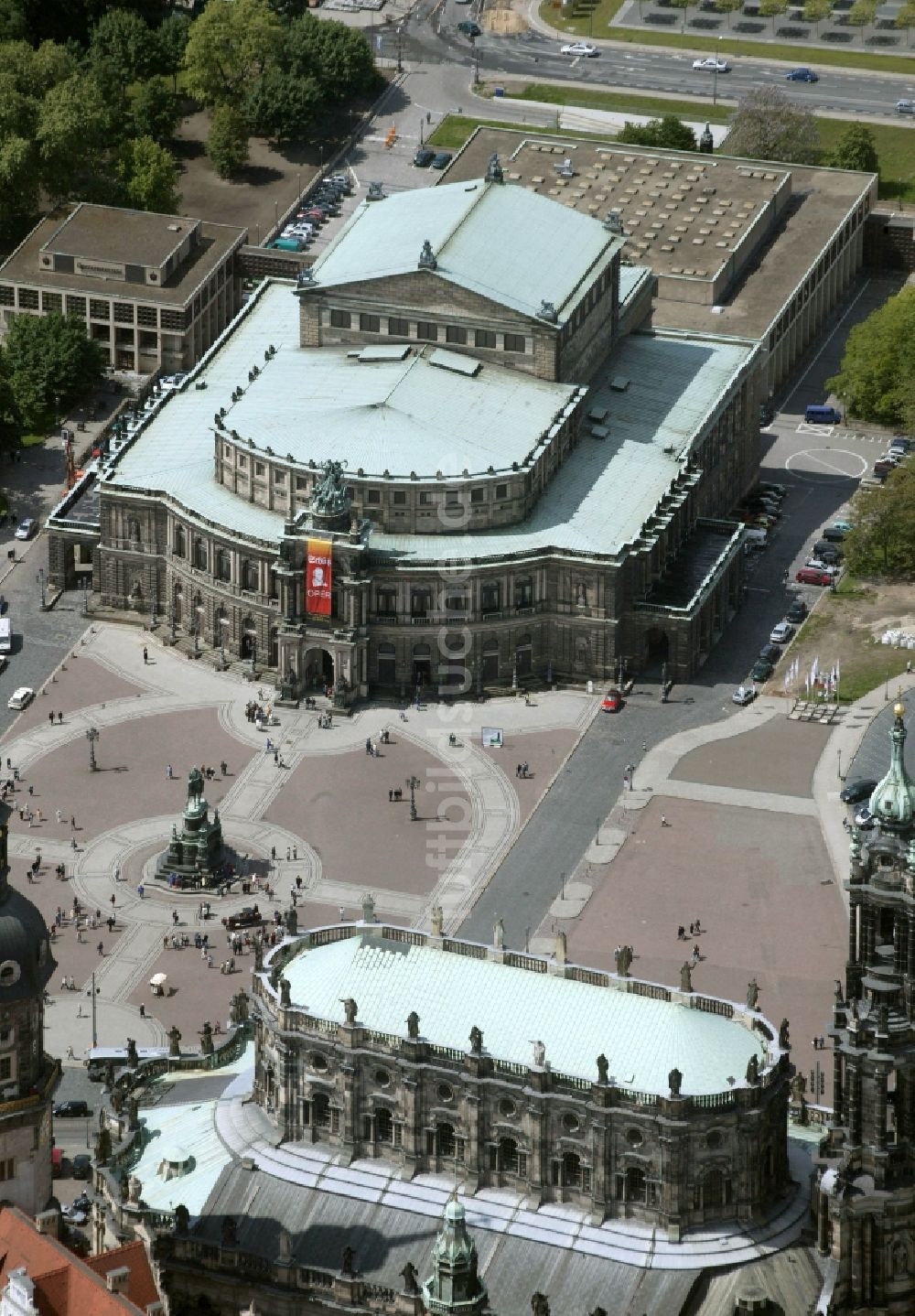 Dresden aus der Vogelperspektive: Semperoper in Dresden im Bundesland Sachsen