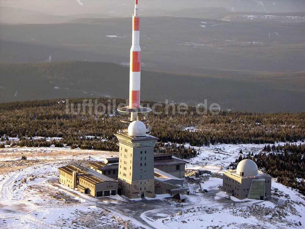 Brocken / Harz von oben - Sendeanlagen auf dem Brocken der Deutsche Telekom AG