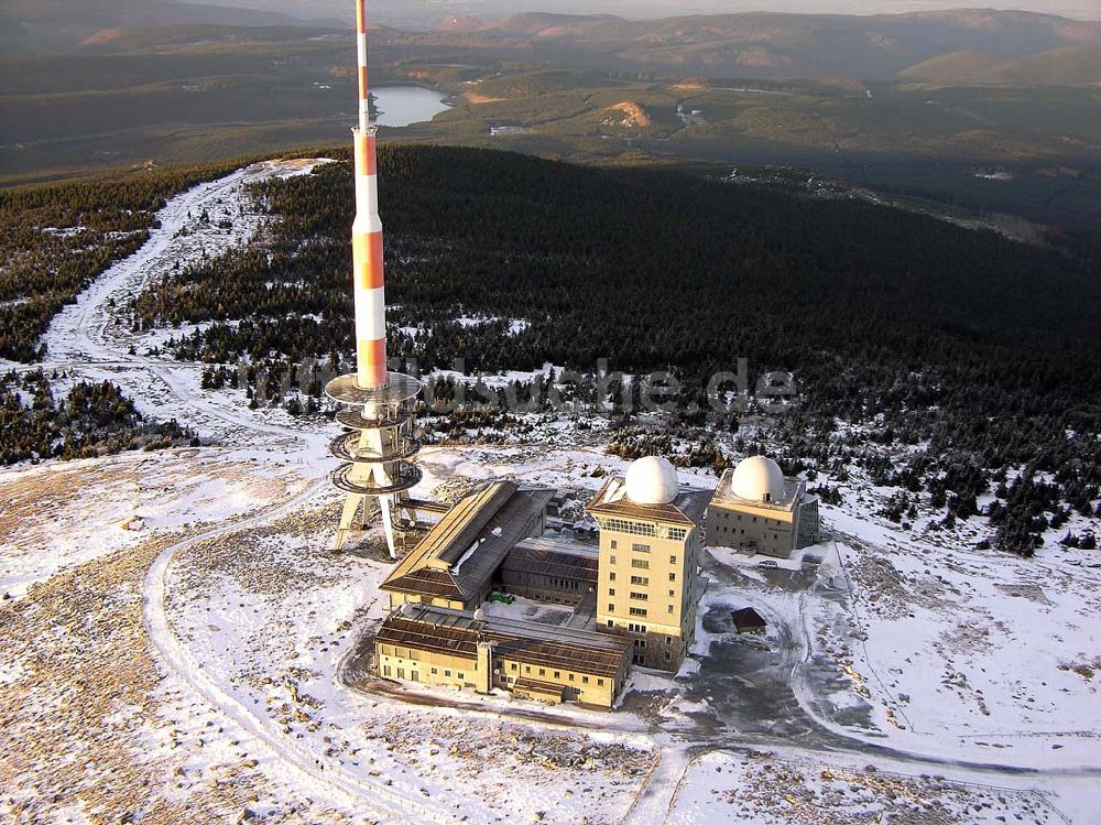 Luftaufnahme Brocken / Harz - Sendeanlagen auf dem Brocken der Deutsche Telekom AG