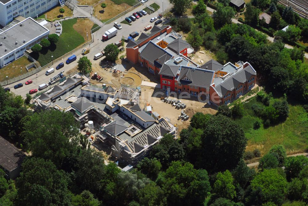 Berlin von oben - Seniorenresidenz Wohnpark am Rohrpfuhl in Berlin Mahlsdorf