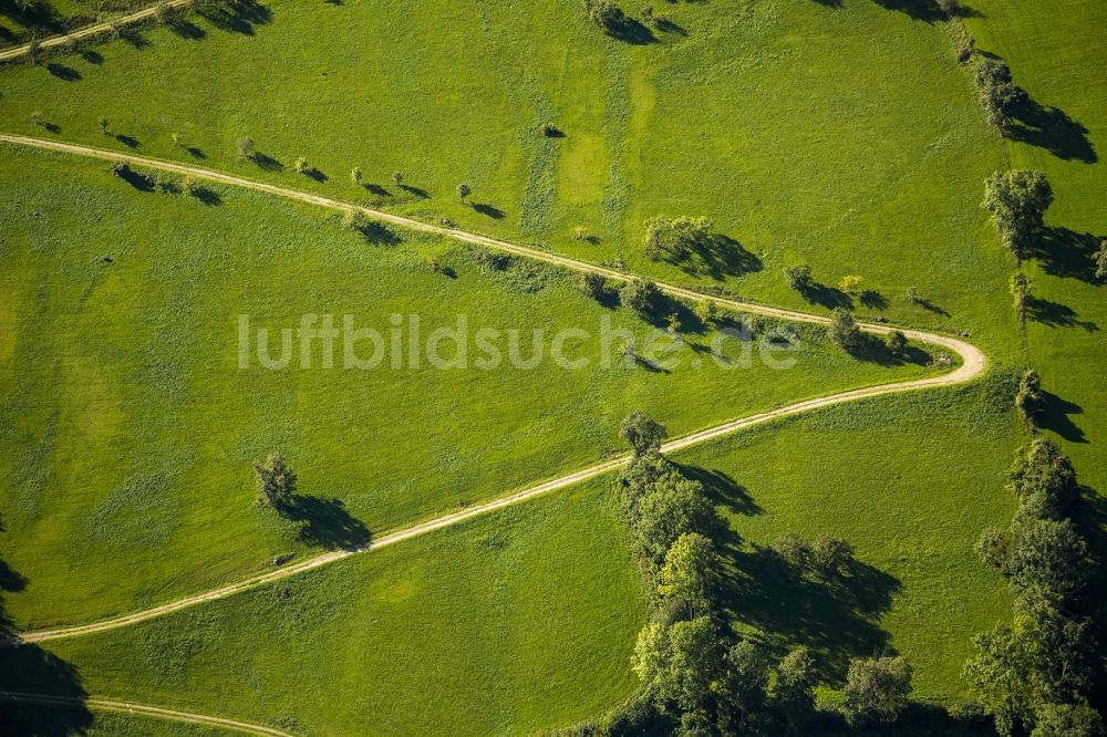 Waidhofen an der Ybbs von oben - Serpentinen bei Waidhofen an der Ybbs im Bundesland Niederösterreich in Österreich