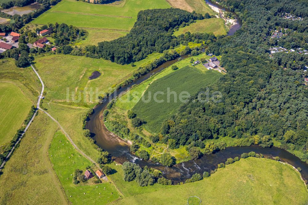 Datteln aus der Vogelperspektive: Serpentinenförmiger Fluss- Kurvenverlauf der Lippe in Olfen im Bundesland Nordrhein-Westfalen, Deutschland