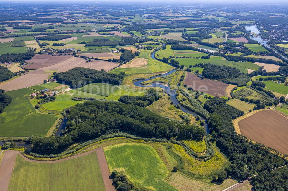 Datteln von oben - Serpentinenförmiger Fluss- Kurvenverlauf der Lippe in Olfen im Bundesland Nordrhein-Westfalen, Deutschland