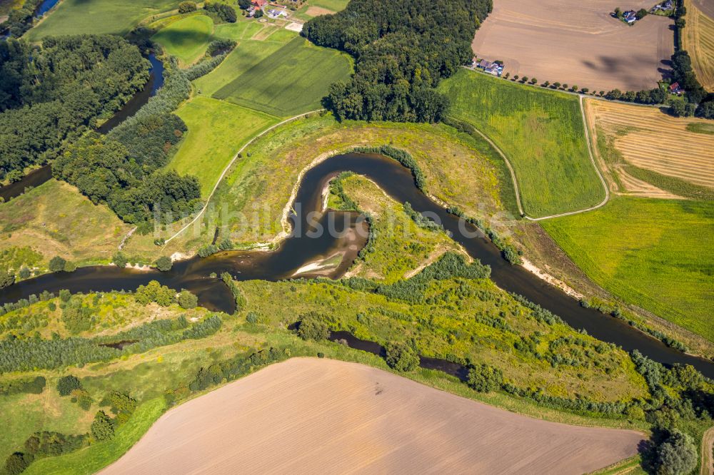 Datteln von oben - Serpentinenförmiger Fluss- Kurvenverlauf der Lippe in Olfen im Bundesland Nordrhein-Westfalen, Deutschland