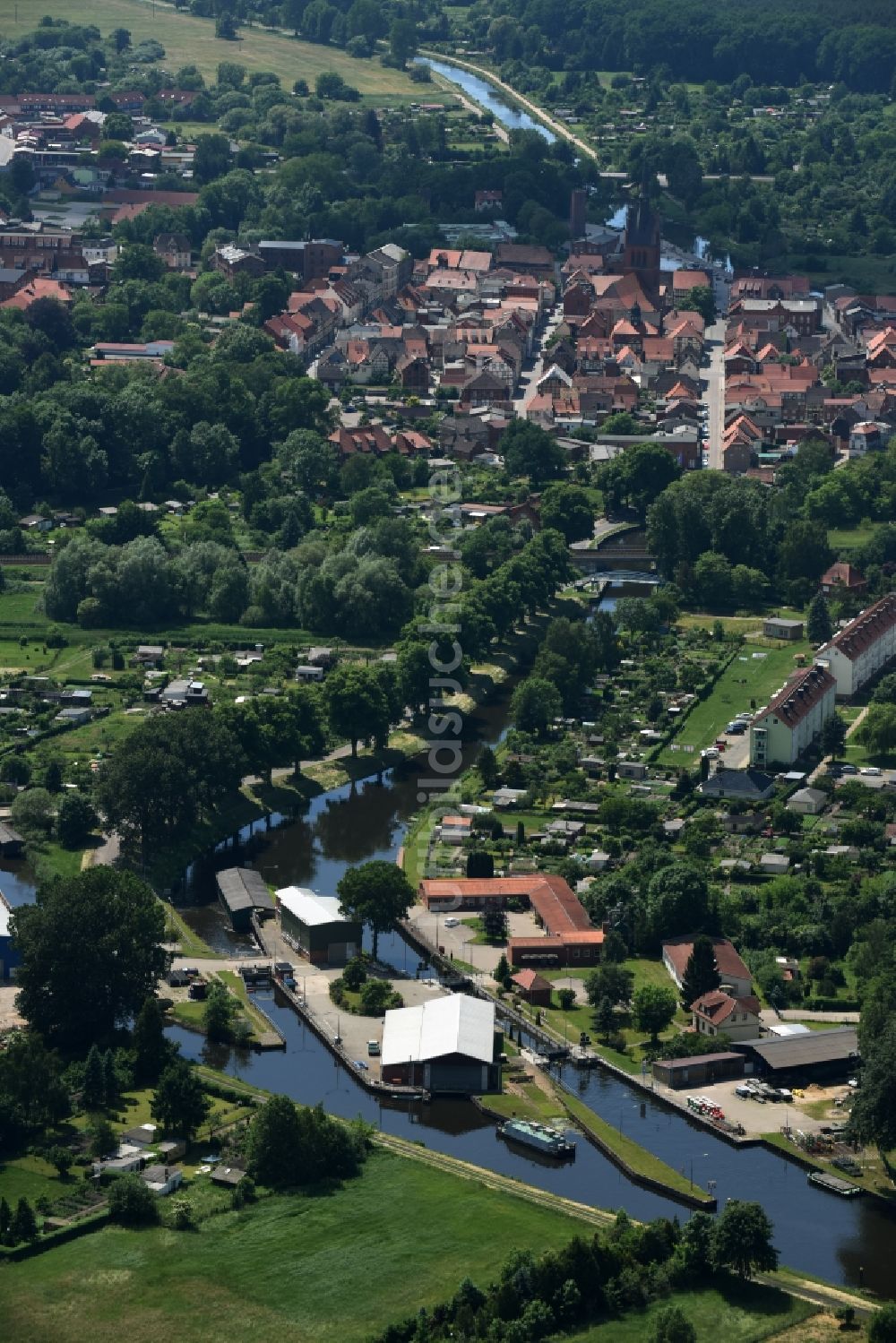 Grabow aus der Vogelperspektive: Serrahnwehr und Schleuse in Grabow im Bundesland Mecklenburg-Vorpommern