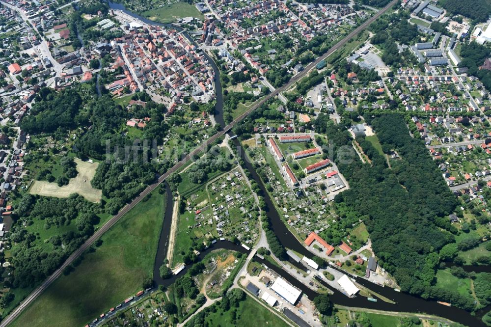 Grabow von oben - Serrahnwehr und Schleuse in Grabow im Bundesland Mecklenburg-Vorpommern