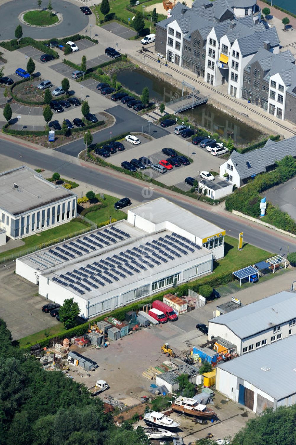 Luftbild Bergkamen - Rünthe - Service Training Opel in Bergkamen