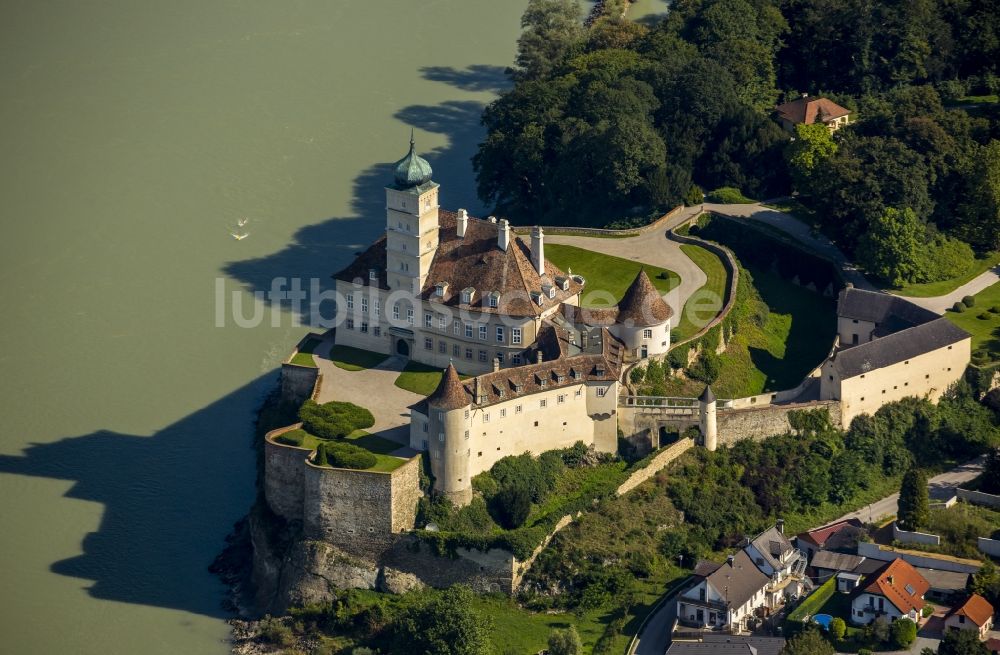 Schönbühel von oben - Servitenkloster Schloss Schönbühel an der Donau bei Schönbühel in Niederösterreich in Österreich