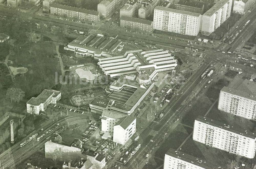 Luftaufnahme Berlin - SEZ Erholungszentrum in Berlin- Friedrichshain