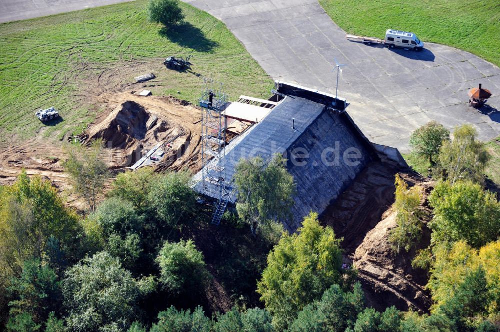 Luftaufnahme Werneuchen - Shelter / Hangar am Flugplatz Werneuchen