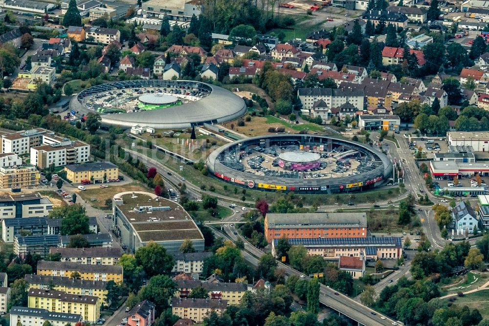 Baden-Baden aus der Vogelperspektive: Shopping Cité mit Parkdeck in Baden-Baden im Bundesland Baden-Württemberg