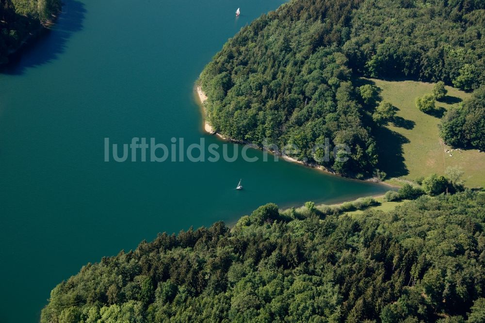 Luftaufnahme Hückeswagen - Siedlungen am Ufer der Wupper an entlang der Bevertalsperre im Oberbergischen Kreis bei Hückeswagen im Bundesland Nordrhein-Westfalen