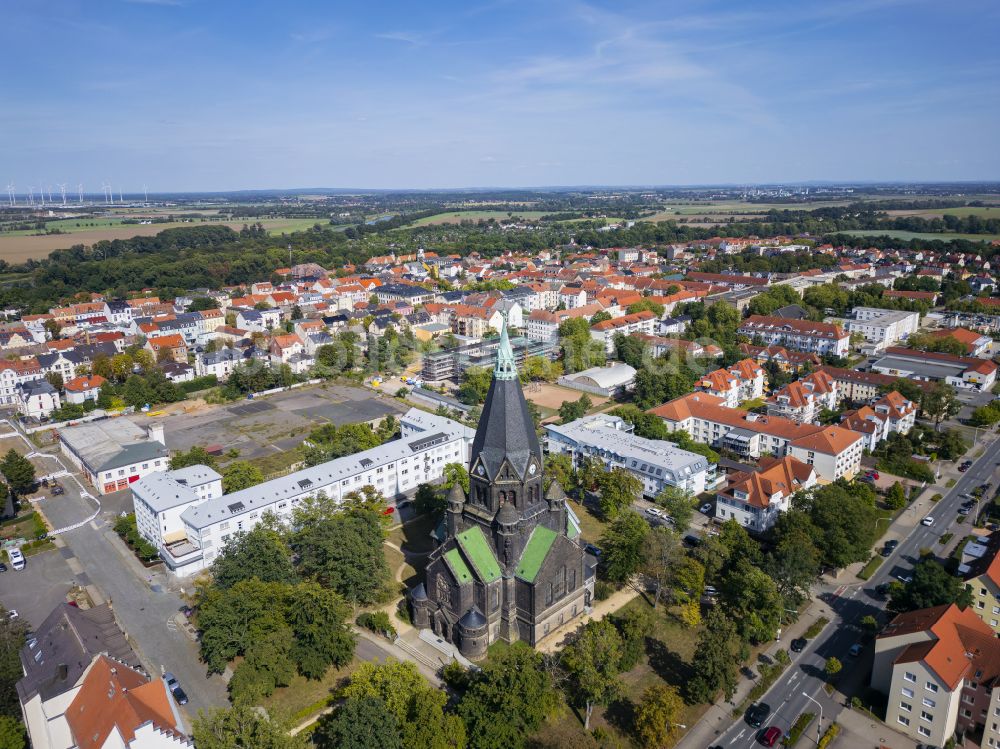 Luftaufnahme Riesa - Siedlungsgebiet an der Elbe in Riesa im Bundesland Sachsen, Deutschland