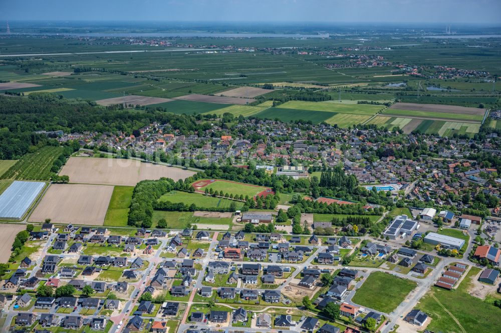 Horneburg aus der Vogelperspektive: Siedlungsgebiet in Horneburg im Bundesland Niedersachsen, Deutschland