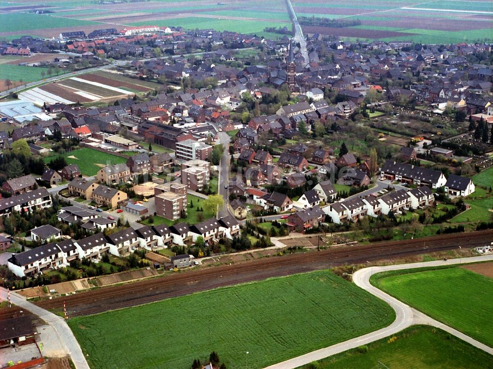 Kerken von oben - Siedlungsgebiet im Ortsteil Aldekerk in Kerken im Bundesland Nordrhein-Westfalen, Deutschland