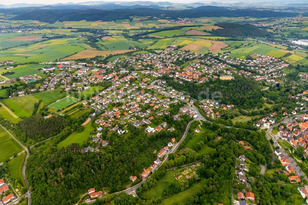 Bad Wildungen von oben - Siedlungsgebiet im Ortsteil Alt Wildungen in Bad Wildungen im Bundesland Hessen, Deutschland