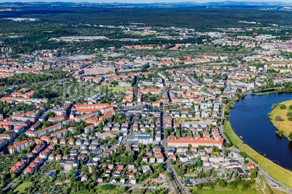 Dresden von oben - Siedlungsgebiet Plieschen-Leipziger Vorstadt in Dresden im Bundesland Sachsen, Deutschland