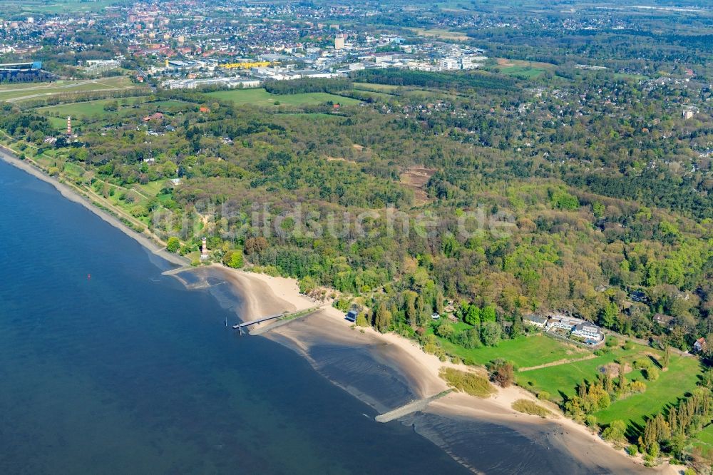 Hamburg von oben - Siedlungsgebiet am Ufer der Elbe im Ortsteil Blankenese in Hamburg, Deutschland