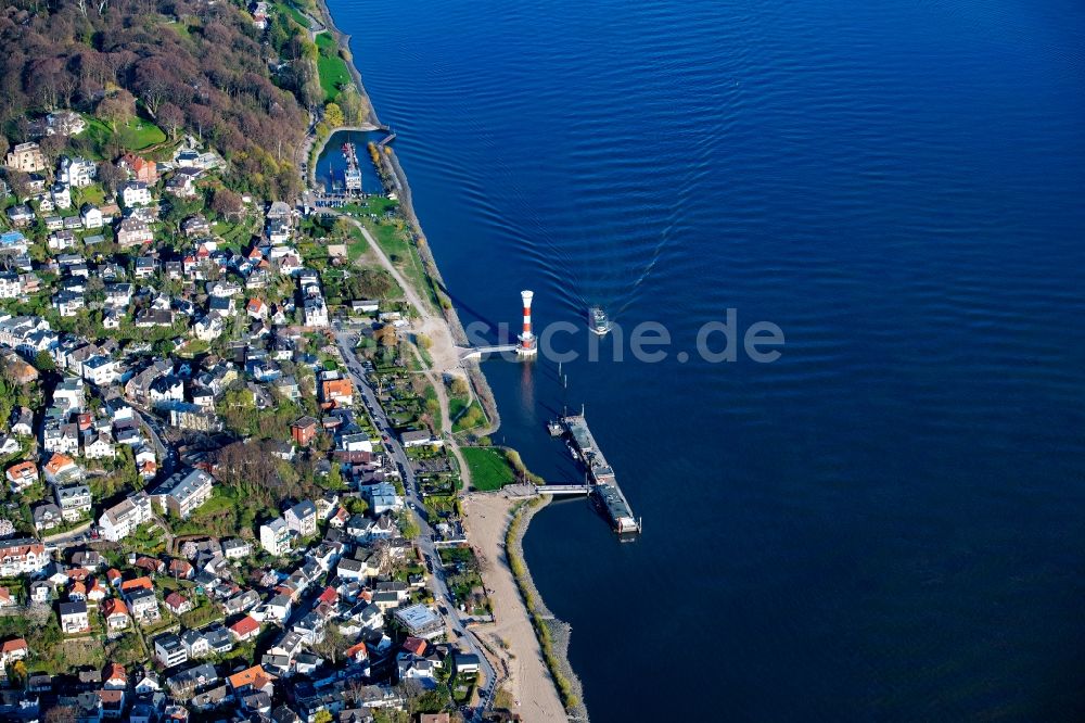 Hamburg aus der Vogelperspektive: Siedlungsgebiet am Ufer der Elbe im Ortsteil Blankenese in Hamburg, Deutschland